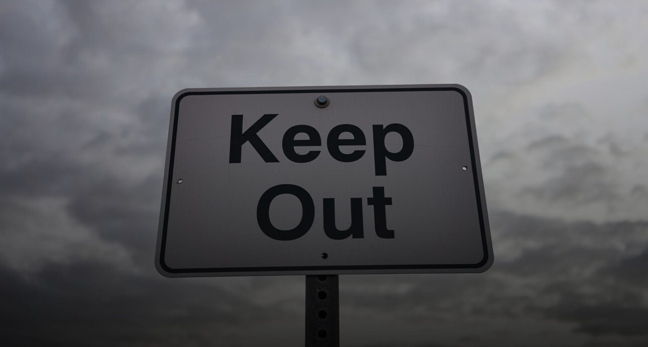 orden de restricción