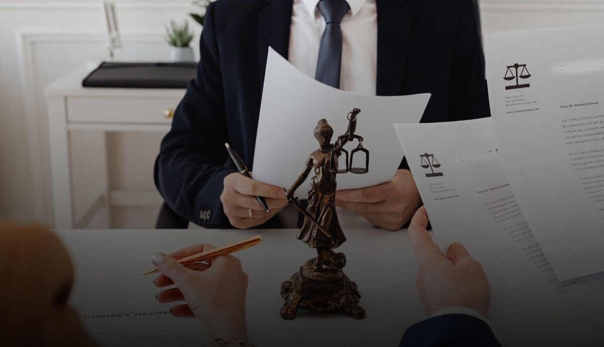 no condena delitos menores